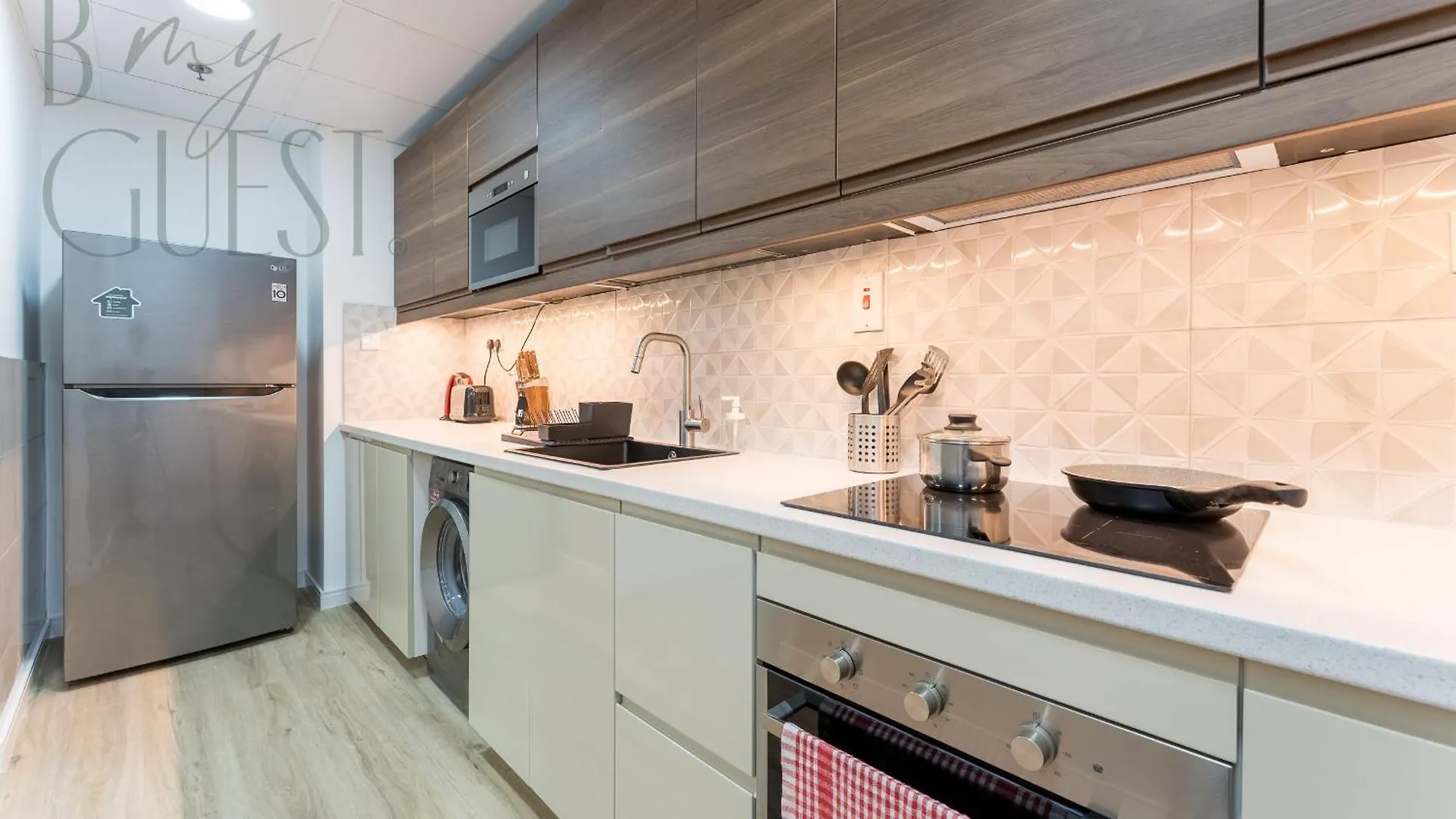 Beach And City Lifestyle In 2 Bed Holiday Home Jbr Dubai 0*,